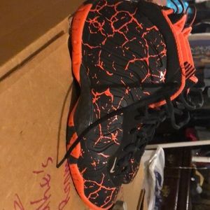 Foamposite magma